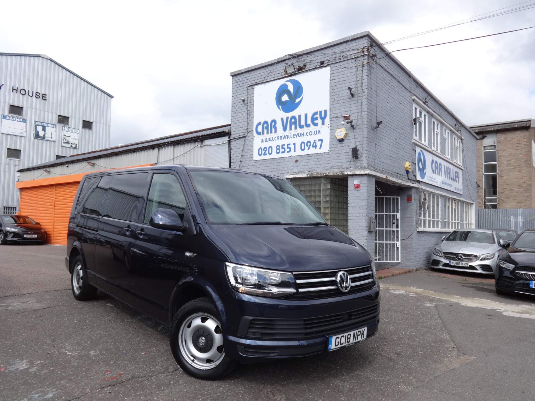 Volkswagen Transporter T32 TDI SHUTTLE SE BMT 5-Door 2018