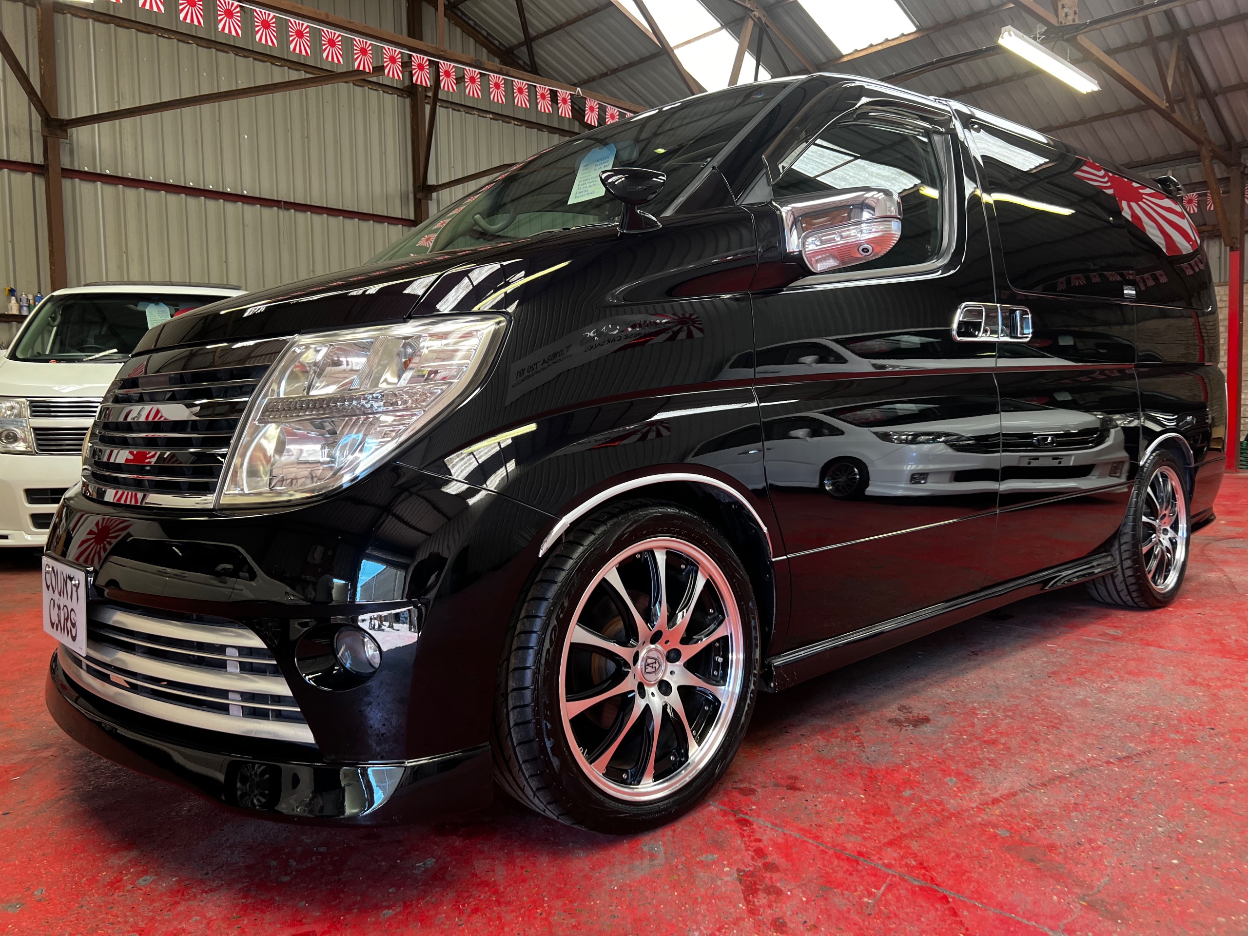 Nissan Elgrand Rider-S- 2007