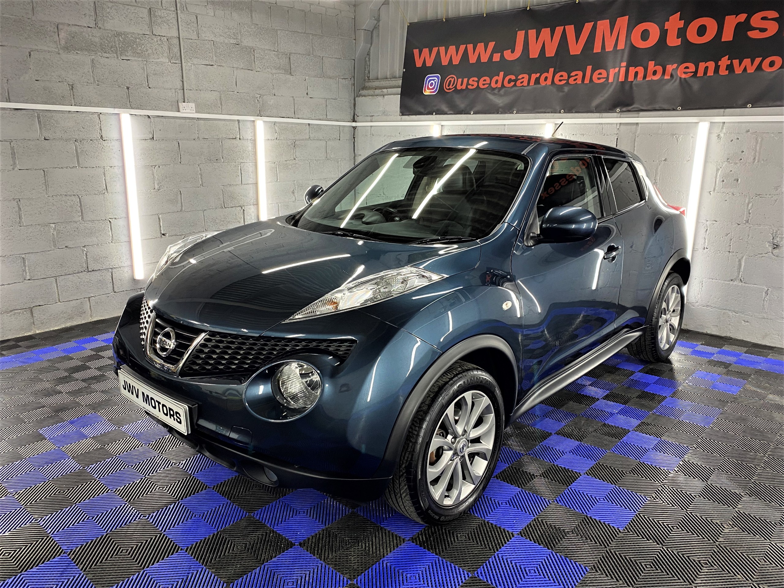 Nissan Juke 1.6 Tekna 5dr CVT 2013