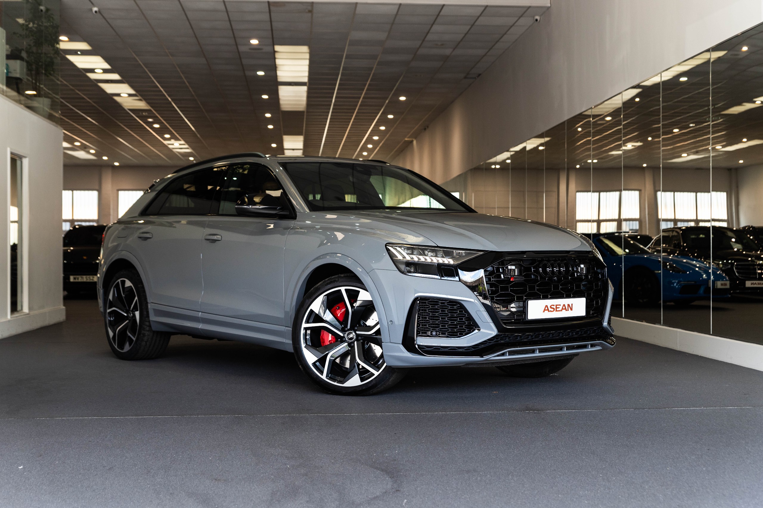 Audi Q8 RSQ8 TFSI QUATTRO VORSPRUNG 5-Door 2022