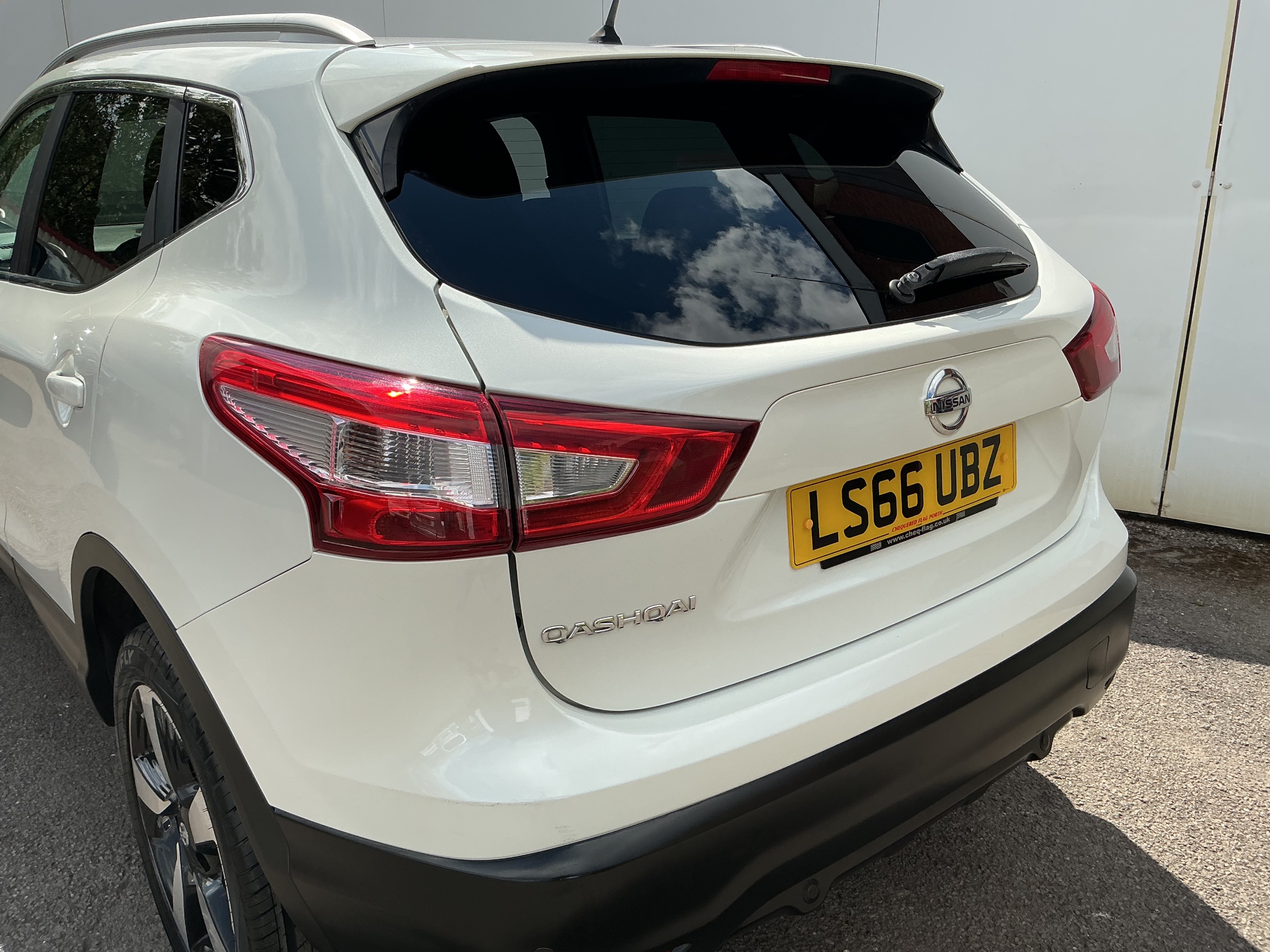 2016 66 NISSAN QASHQAI