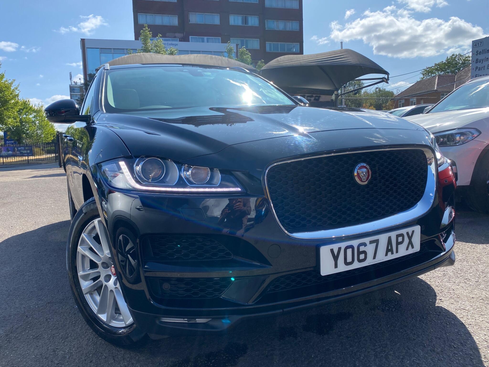 Jaguar F-Pace