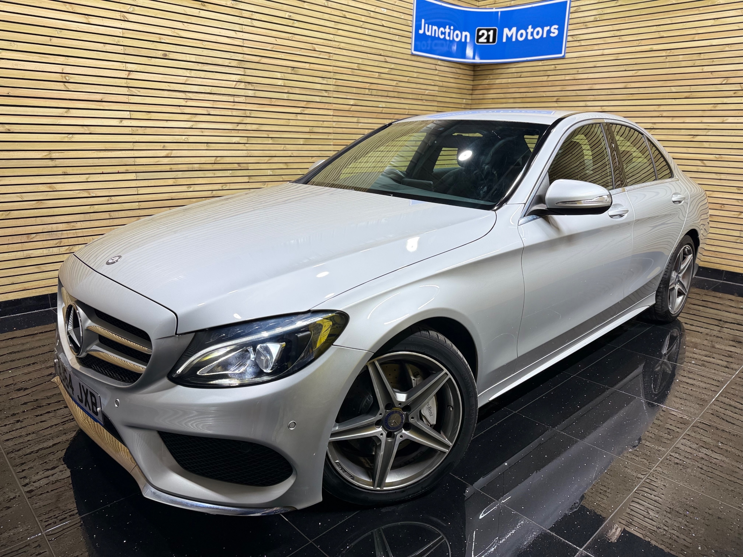 2014 Mercedes-Benz C-Class 2.1CDI C250 AMG Line (s/s) Saloon 4d