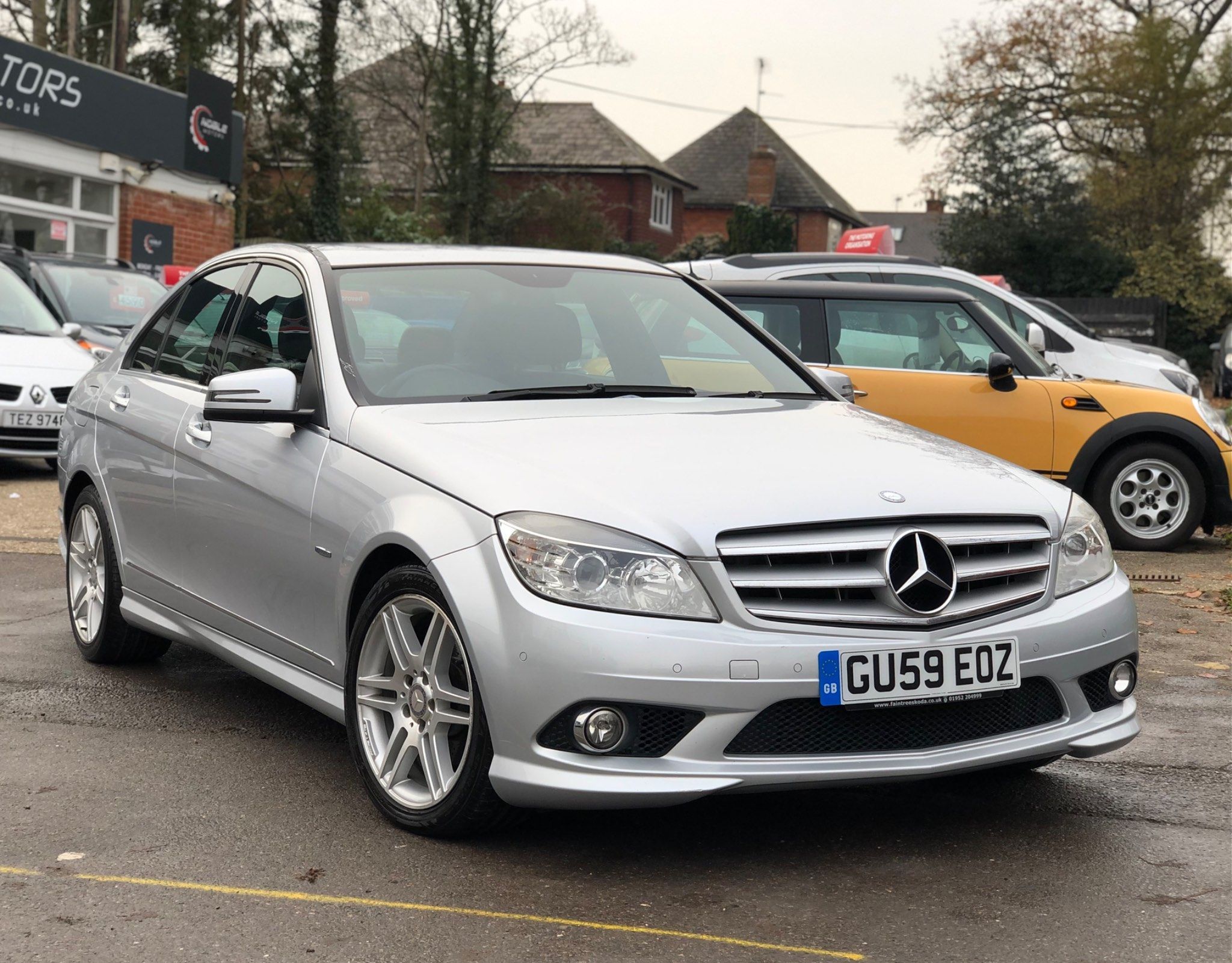 Mercedes-Benz C Class C180 KOMPRESSOR BLUEEFFICIENCY SE 4-Door 2009