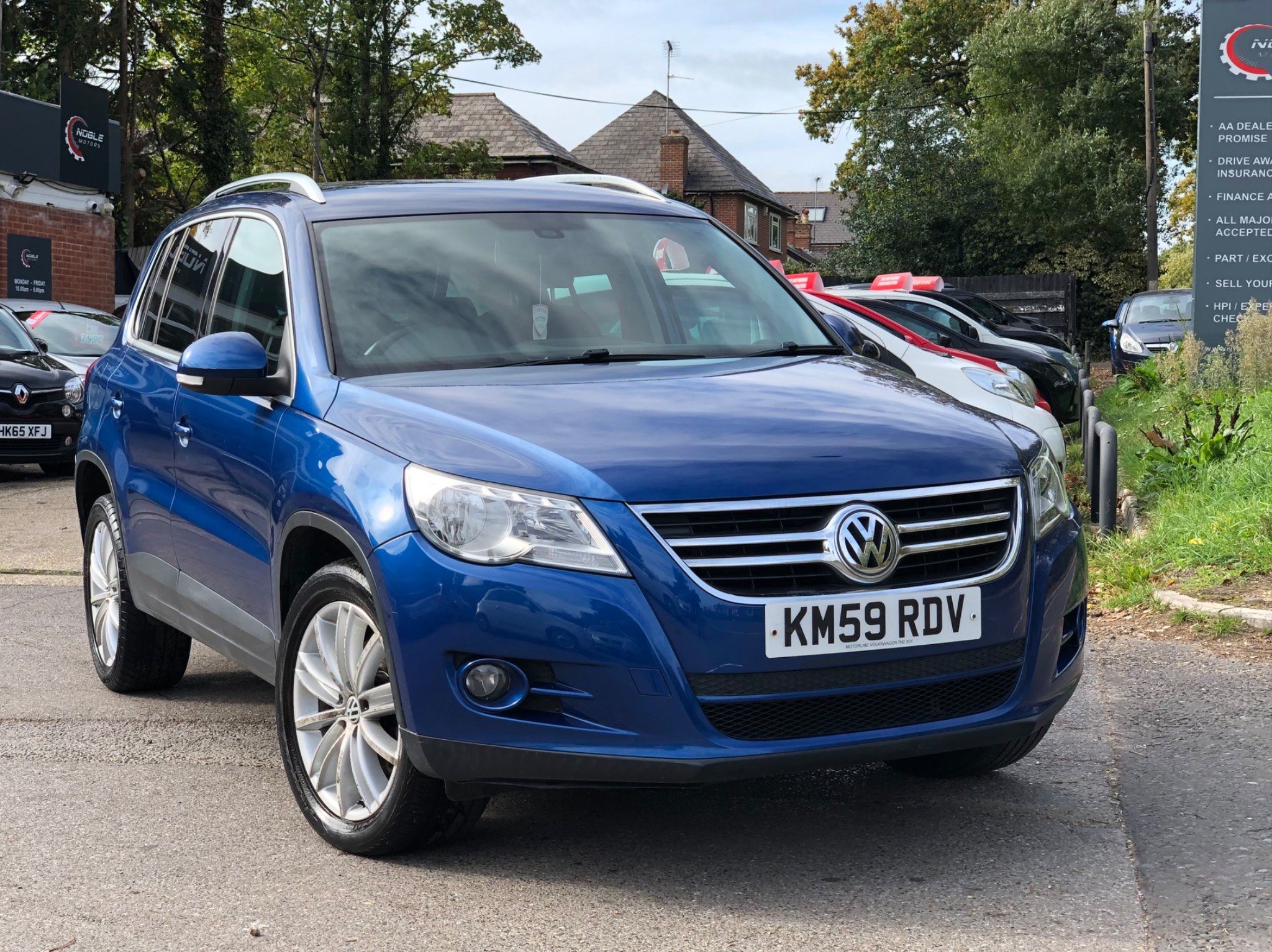 Volkswagen Tiguan SPORT TDI 4MOTION 5-Door 2009