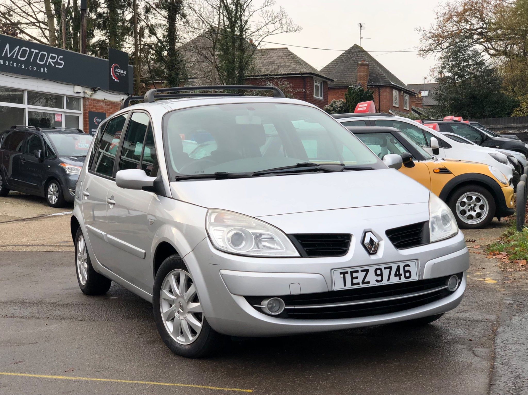 Renault Scenic DYNAMIQUE VVT 5STR 5-Door 2008