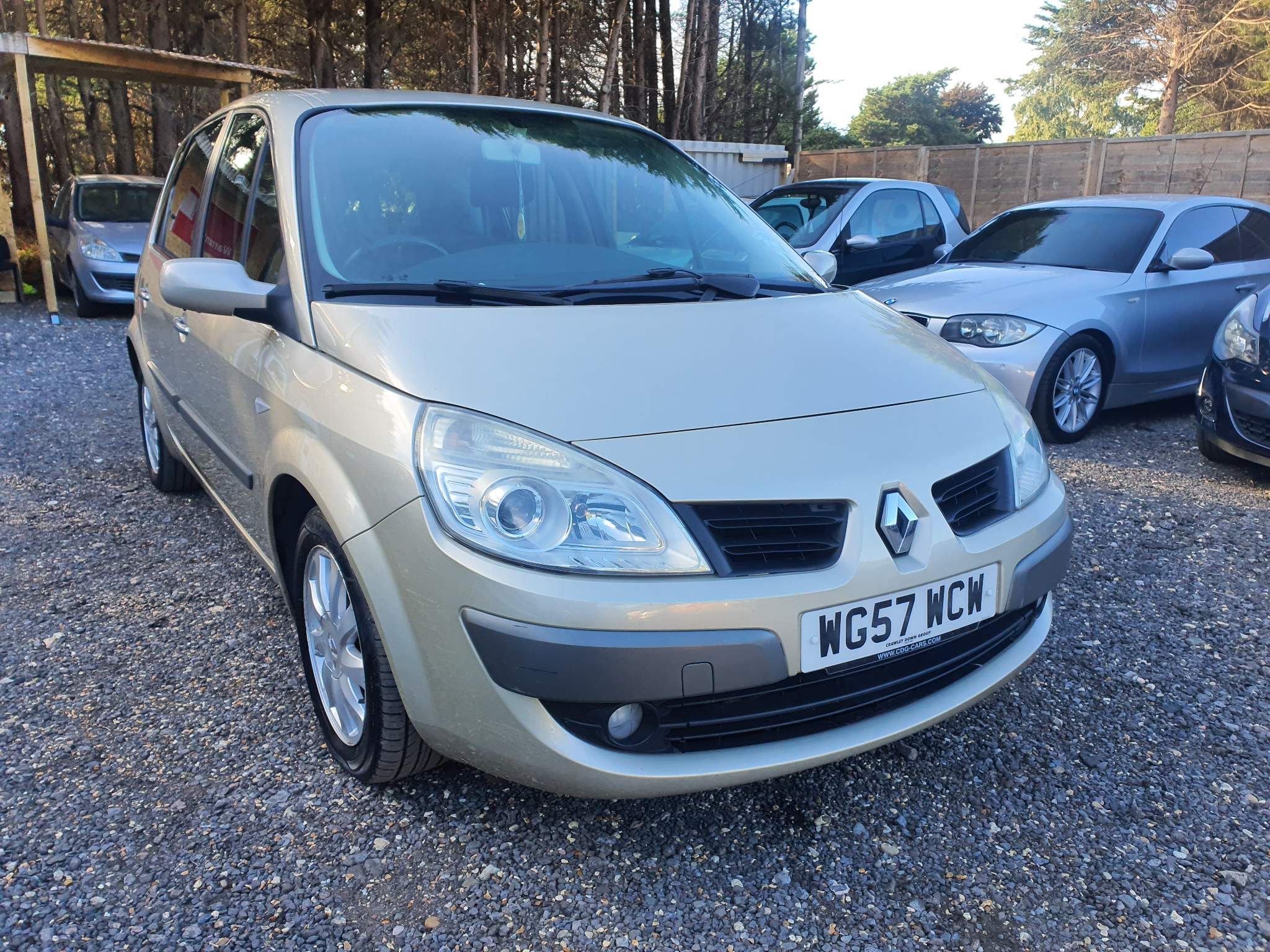 Renault Scenic DYNAMIQUE DCI 5-Door 2008