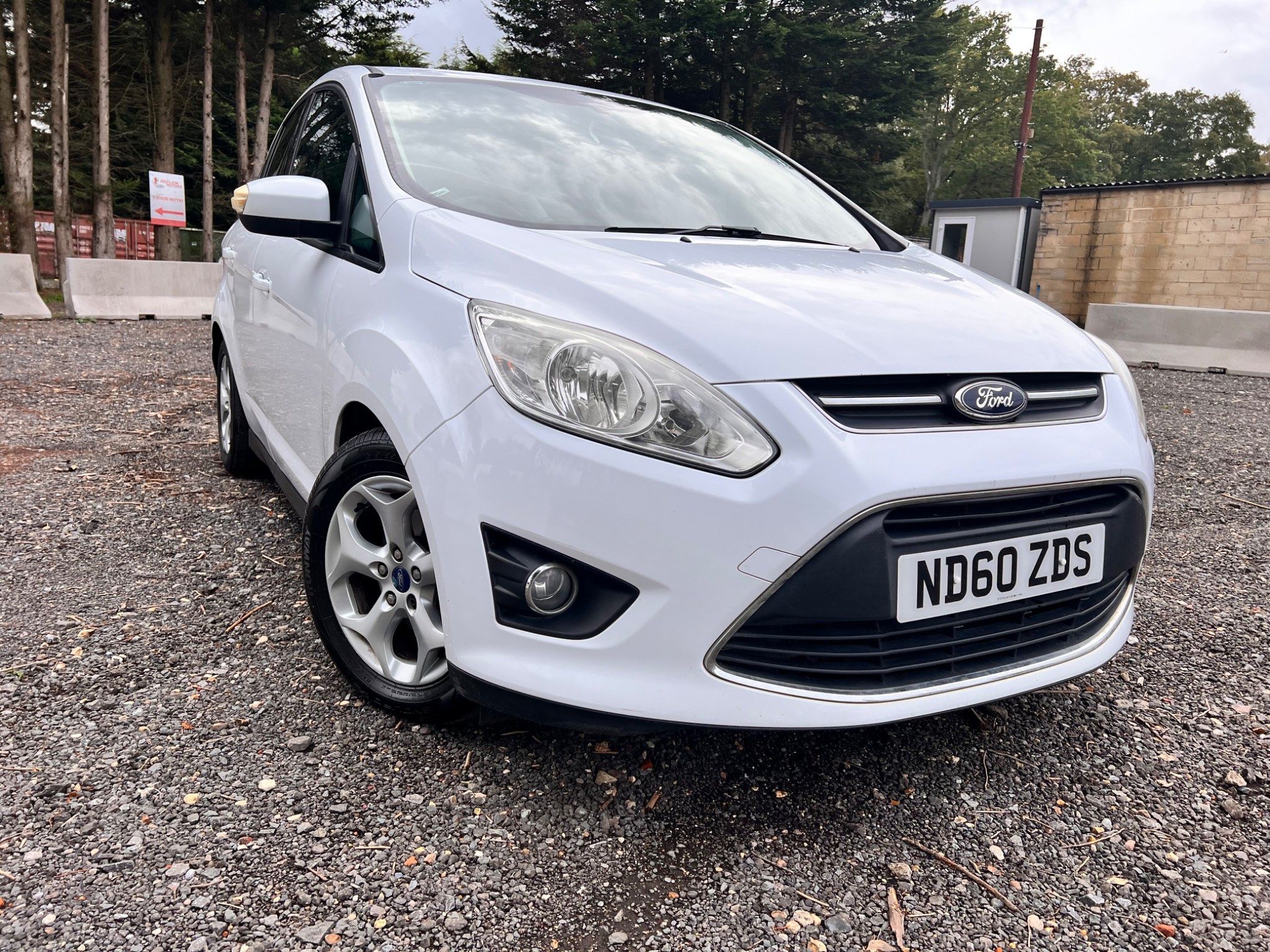 Ford C-MAX ZETEC TDCI 5-Door 2011