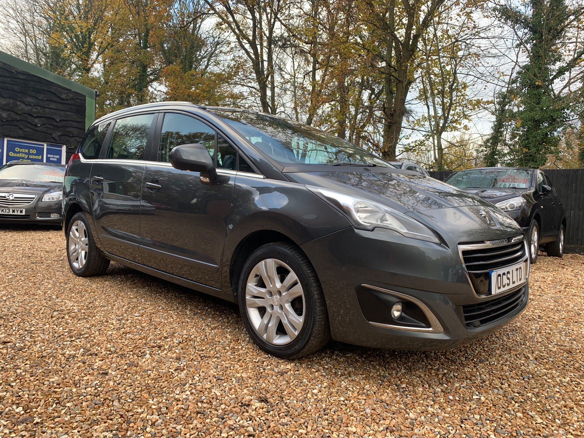 Peugeot 5008 HDI ACTIVE 5-Door 2014