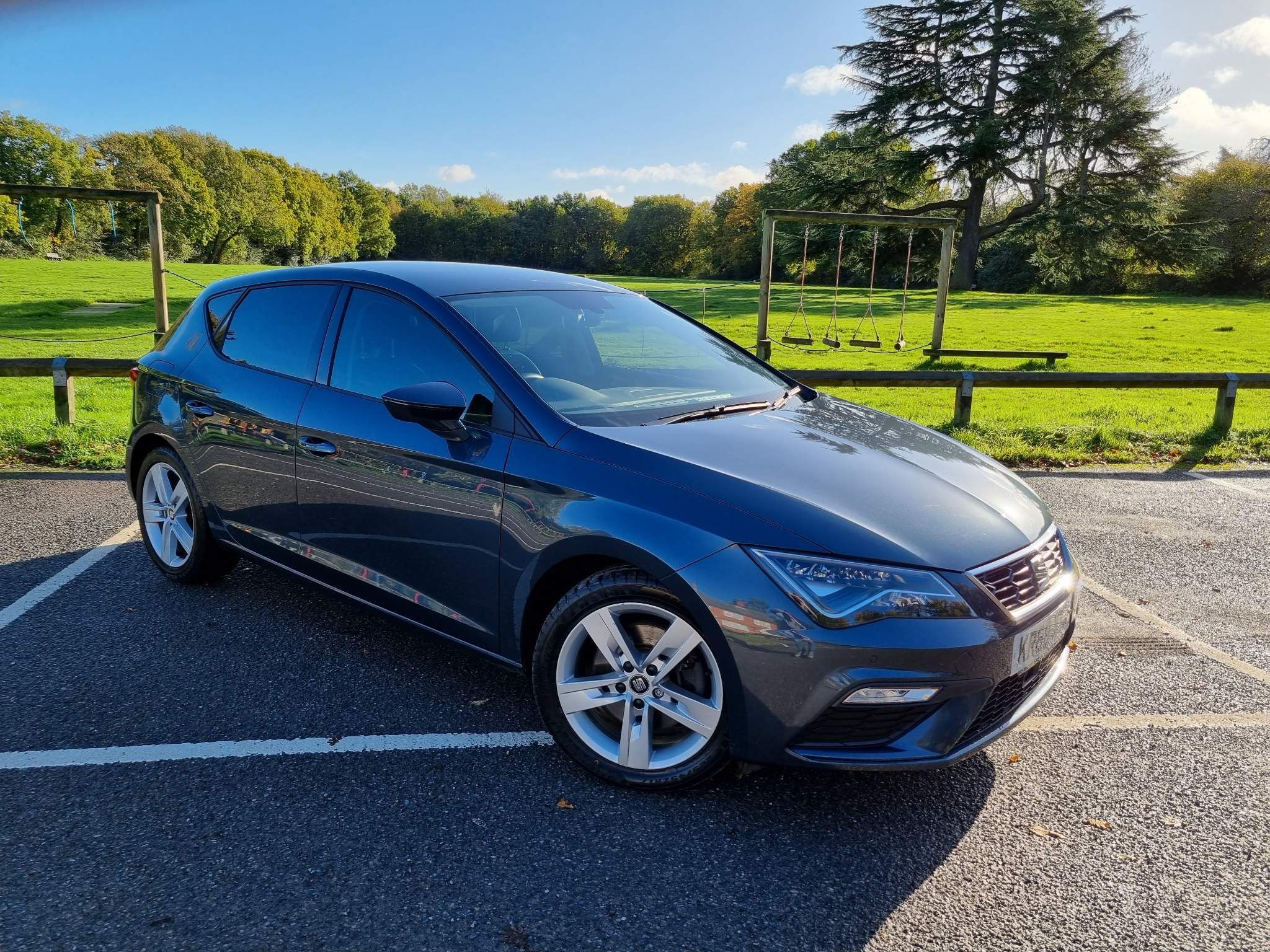 SEAT Leon TSI FR DSG 5-Door 2019