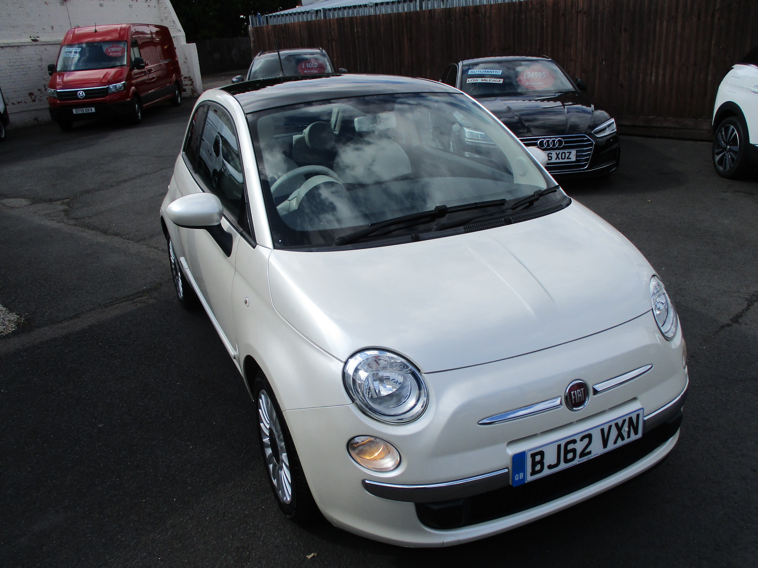 Fiat 500 LOUNGE 3-Door 2012