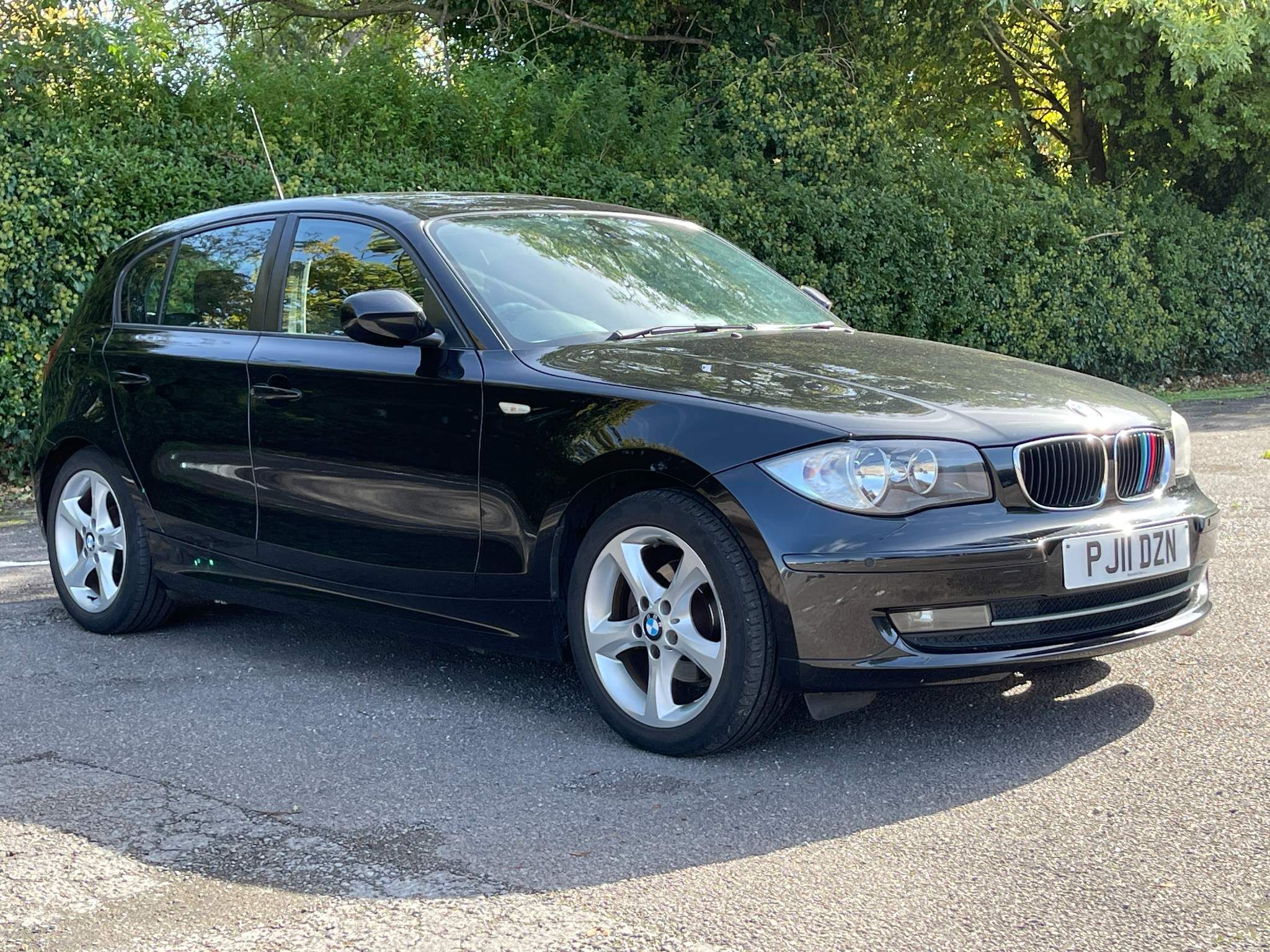 BMW 1 Series 118D SPORT 5-Door 2011