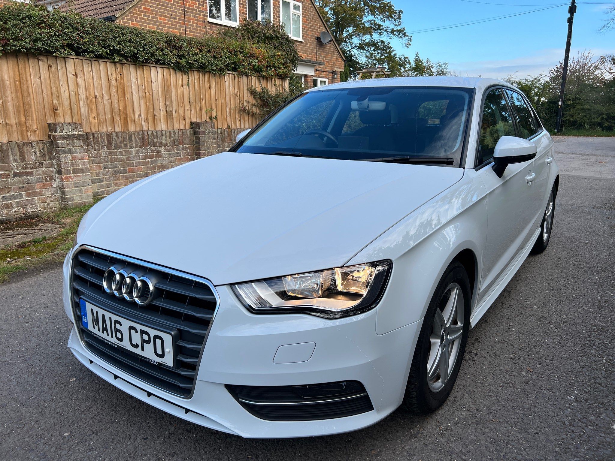 Audi A3 TDI ULTRA SE TECHNIK 5-Door 2016