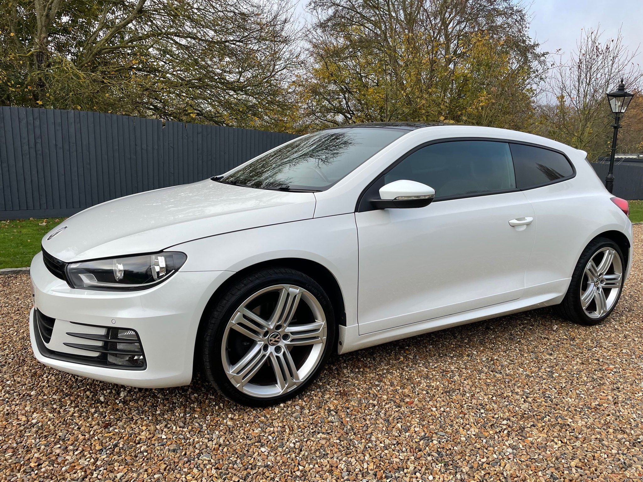 Volkswagen Scirocco R LINE TSI BLUEMOTION TECHNOLOGY DSG 2-Door 2014