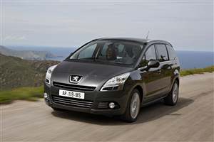 Peugeot 5008 Reviews