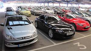 Double convertible auction