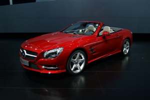 Mercedes-Benz unveils new SL
