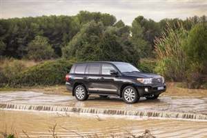 New Land Cruiser V8