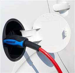 6 in 10 reject electric cars
