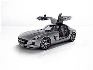 Mercedes unveils SLS AMG GT