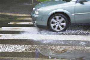 Tips for driving in the wet