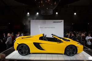 McLaren reveals 12C Spider
