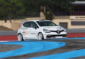 New Clio Renaultsport racer