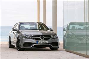 Mercedes E63 AMG details