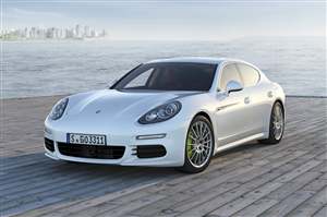 Porsche Panamera facelifted