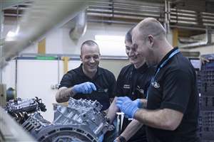 200 new apprentices 