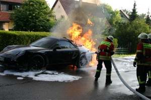 New Porsche 911 catches fire