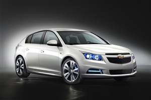 Chevy unveils five-door Cruze