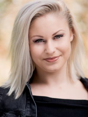 Annie Watts