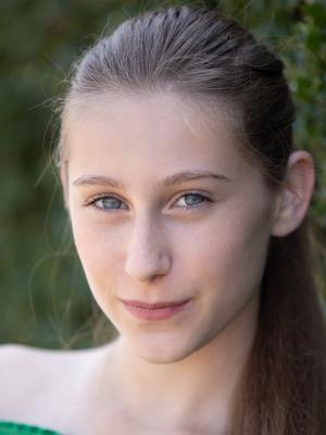 Phoebe Cox