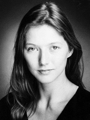 Zoe Bond