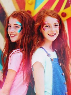 Leah and Chloe Barnes