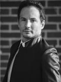 Dustin Lee
