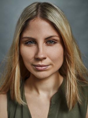 Alexandra Brett