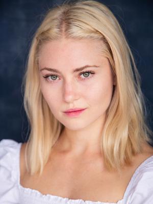 Lola Claire