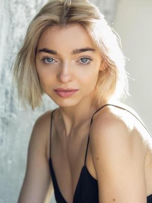 Elysia Rose Fabienne Showan