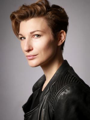 Stella Taylor