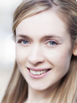 Lizzie Hiscott