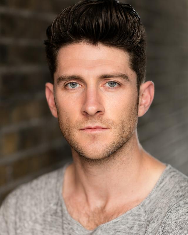 Robbie Smith Actor London - 