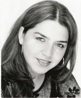 Giovanna Hernandez, Spanish, England