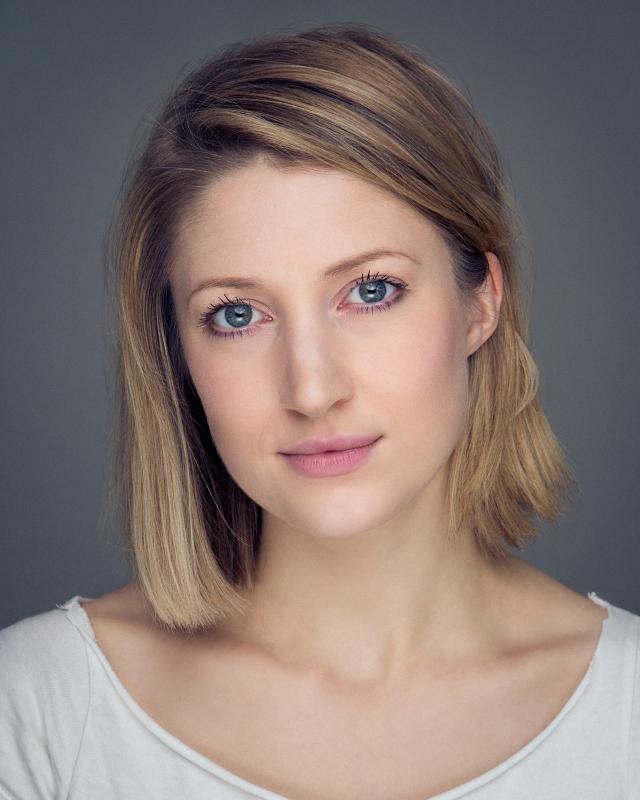 Victoria Smith, Actor, London