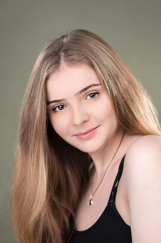 Jessie Grace, Actor, England