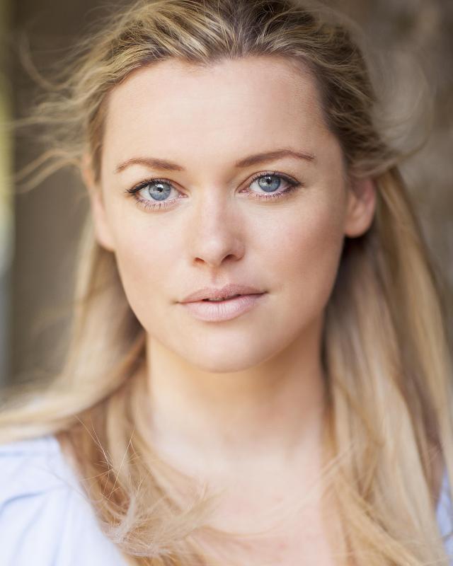 Michelle Graves, actor, London / Manchester