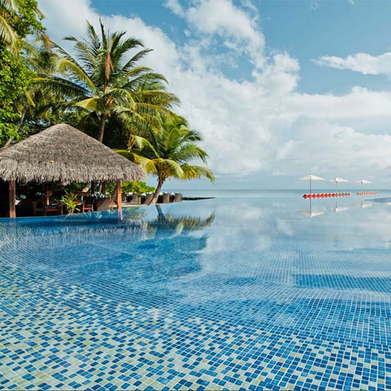 Kuramathi Maldives 4*