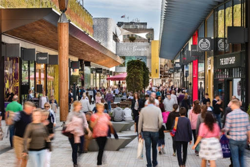 Lexicon Bracknell busy shoppers