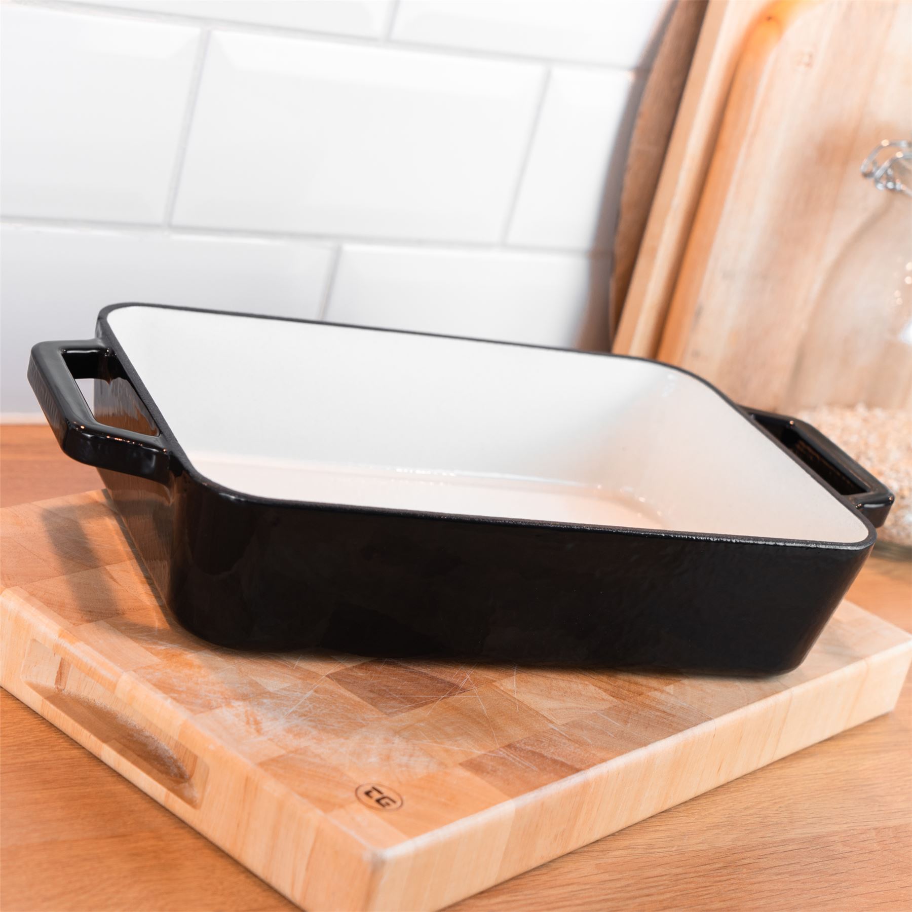 Cast Iron Rectangular Roasting Dish Enameled Lasagne Casserole 305mm